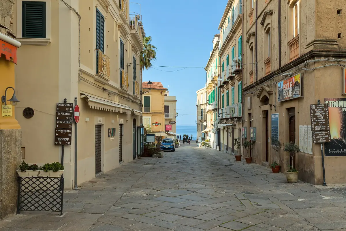 Der Corso Vittorio Emanuele, die Hauptstraße der Altstadt von Tropea