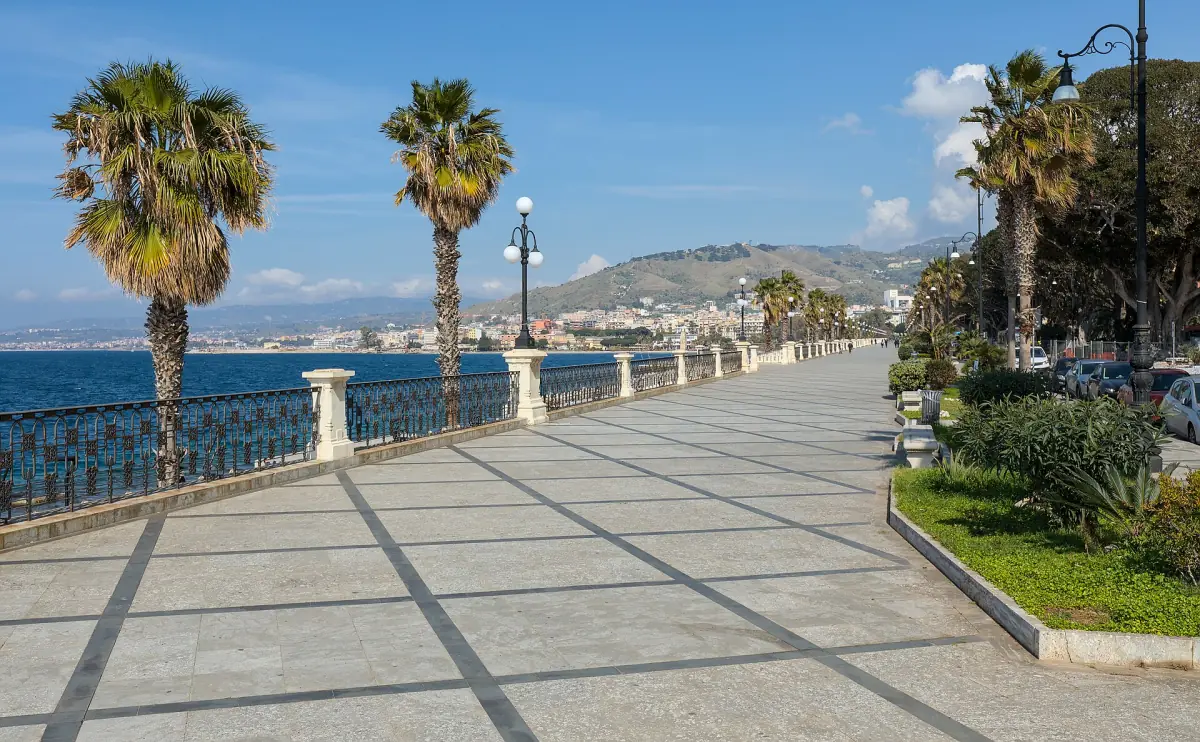 Palms along the Lungomare in Reggio Calabria